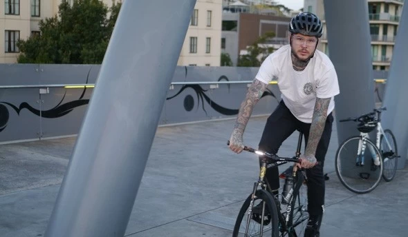 Knog Plus Front - Image 3