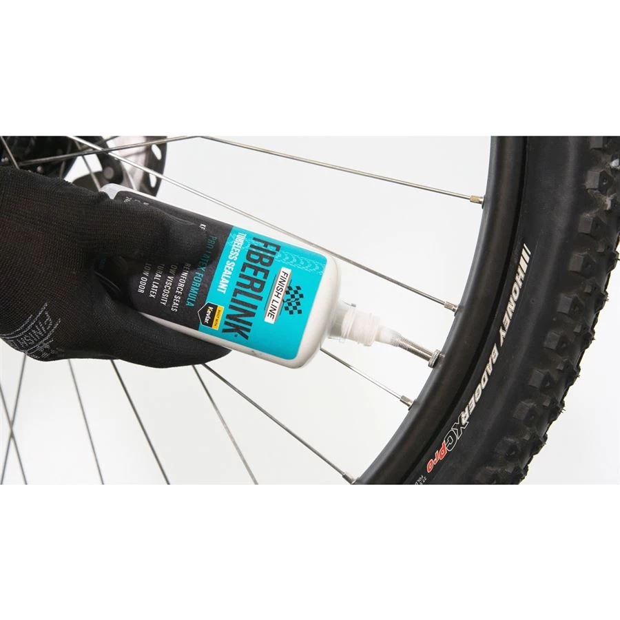 Finish Line FiberLink Tubeless Sealant 1 L - Image 2